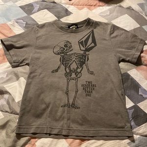 Volcom t shirt